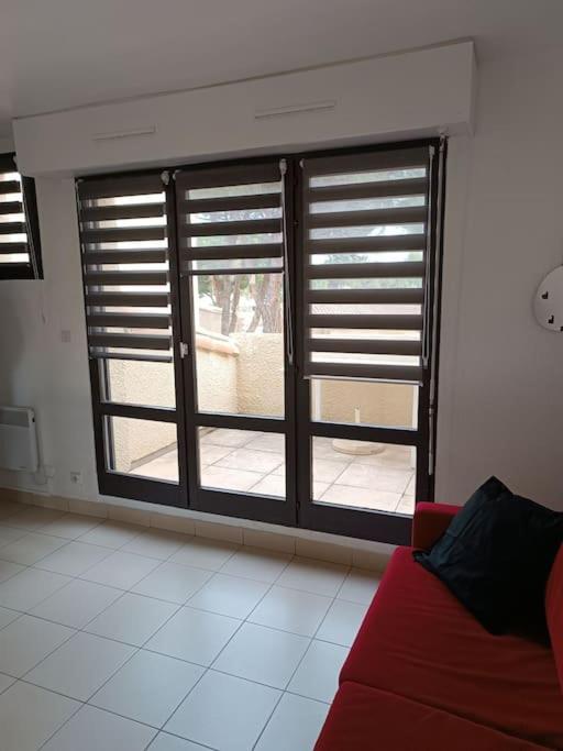 Studio Renove Dans Residence De Vacances Avec Grande Piscine Chauffee, Parking Et Terrasse Agde Dış mekan fotoğraf